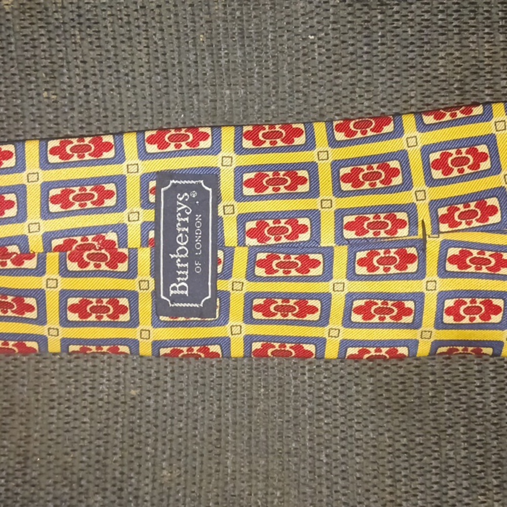 Vintage Burberry Men's Tie - Picture 2 of 4